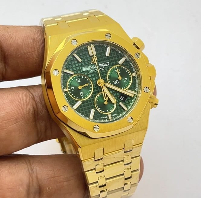 HOW TO CHOOSE THE BEST FIRST COPY WATCHES FOR YOUR STYLE
