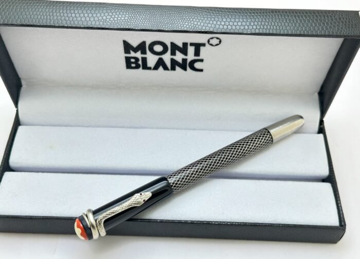 Mont Blanc Heritage Rouge Et Noir Rollerball Pen - 3 - Image 2